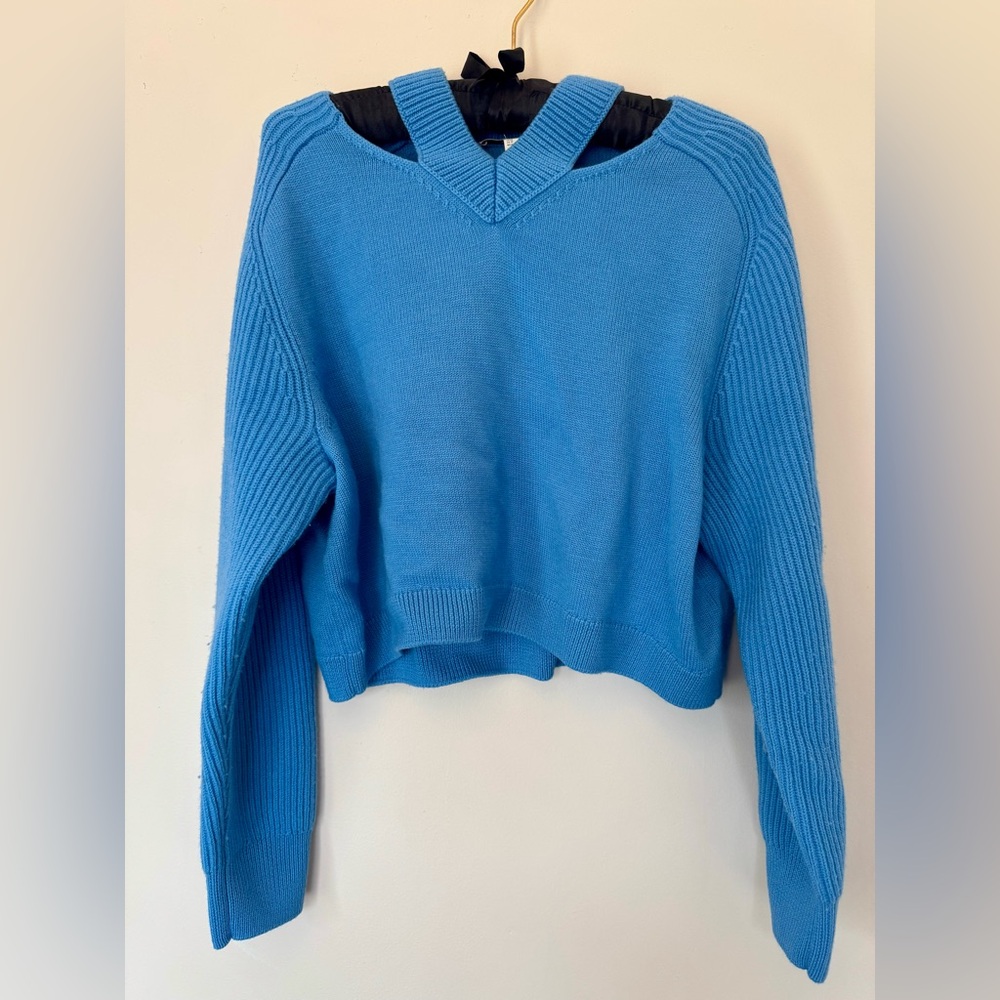 COS Blue Wool Cropped Women's Sweater with Cutout Neck detail